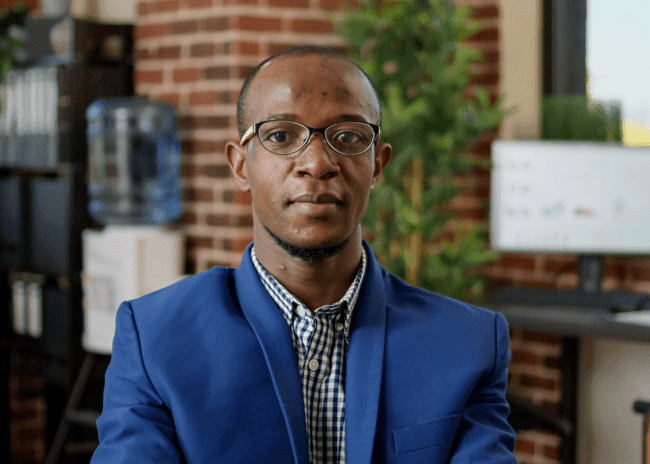 ÉTUDIANTS SPÉCIAUX